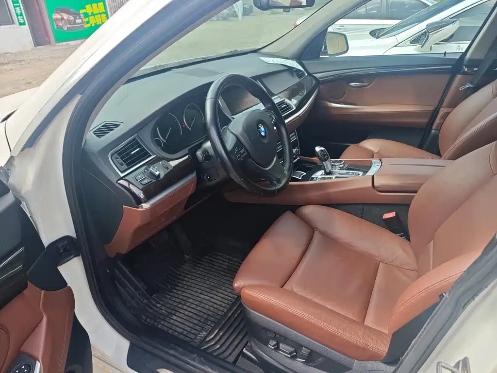 BMW 5 Series GT — миниатюра 7