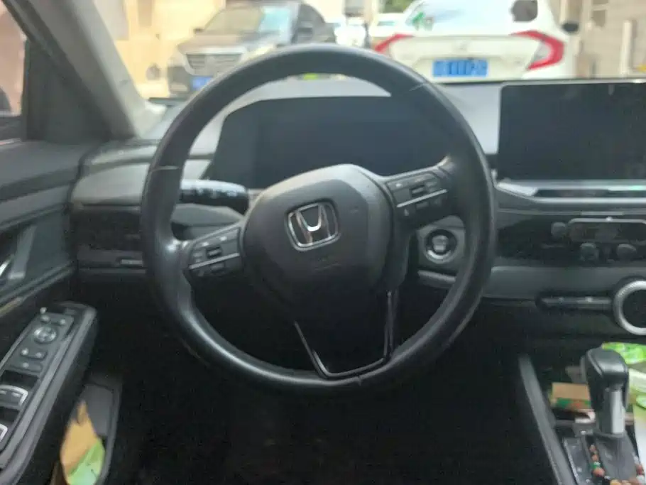Honda Accord — миниатюра 15