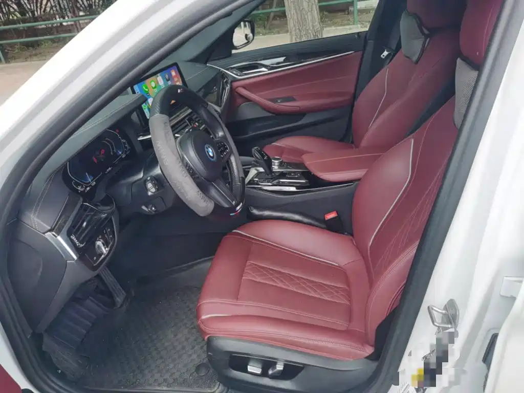 BMW 5 Series New Energy — миниатюра 11