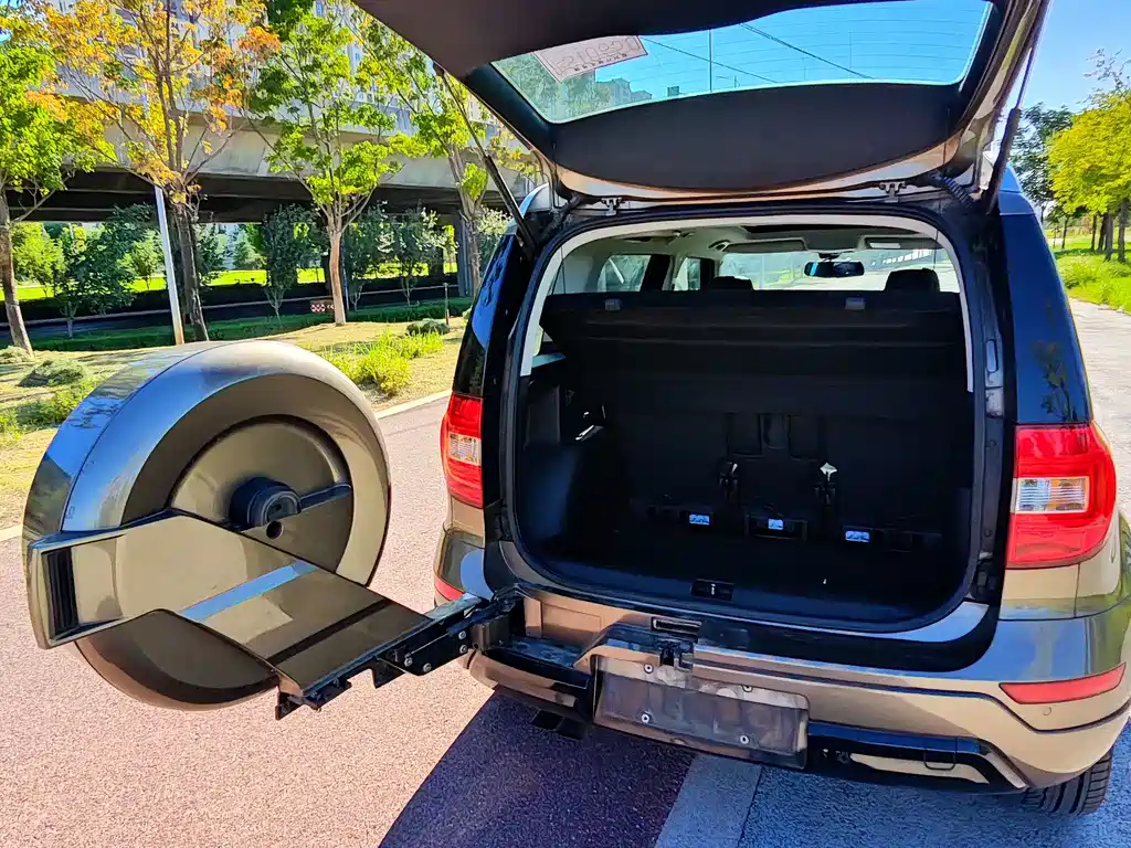 Skoda Yeti — миниатюра 7