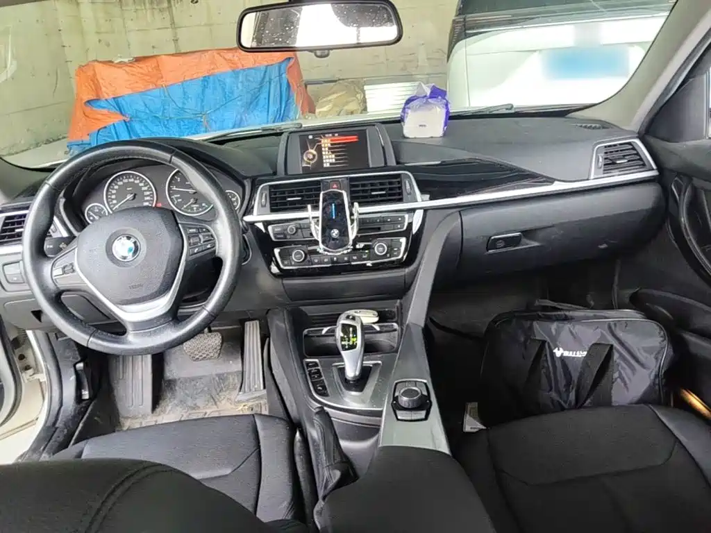 BMW 3 Series — миниатюра 6