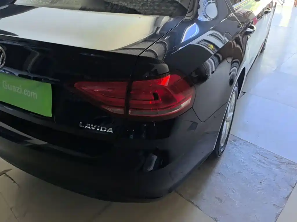Volkswagen Lavida — миниатюра 8