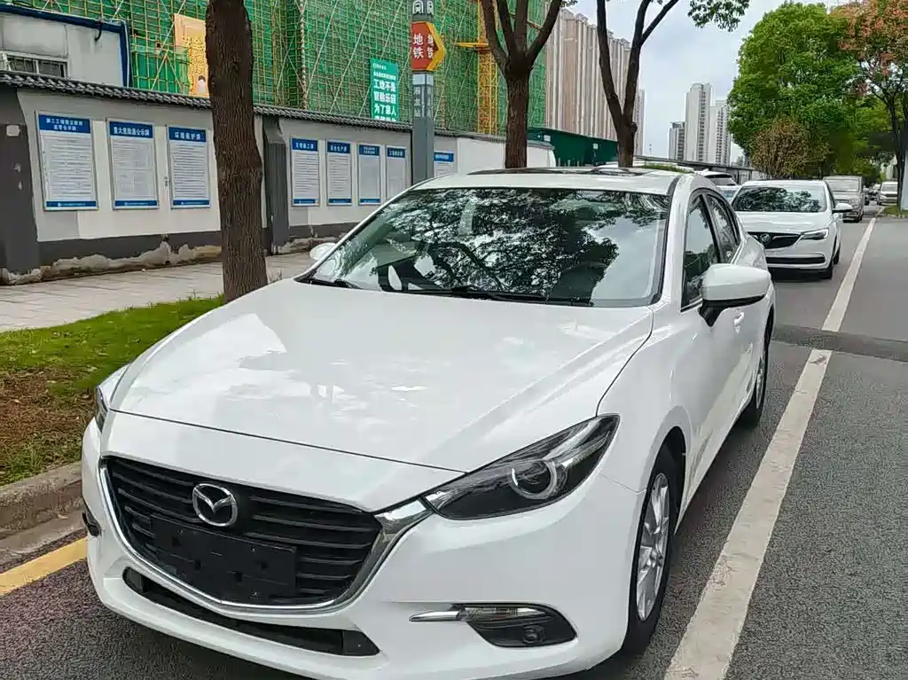 Mazda 3 Axela 2018