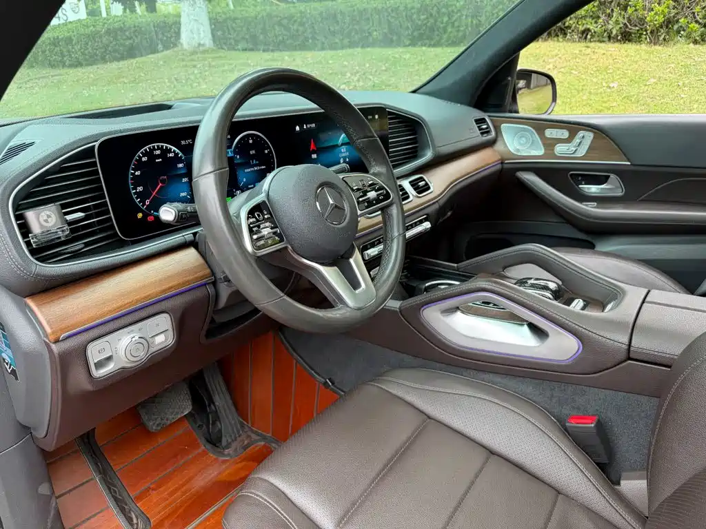 Mercedes-Benz GLS — миниатюра 7
