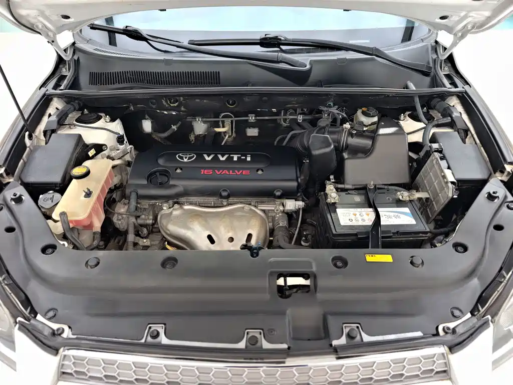 Toyota RAV4 — миниатюра 41