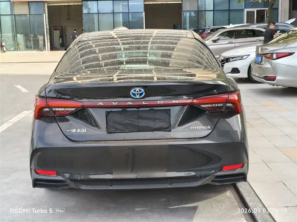 Toyota Avalon — миниатюра 8