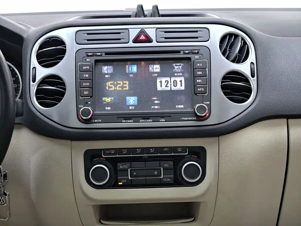 Volkswagen Tiguan — миниатюра 29
