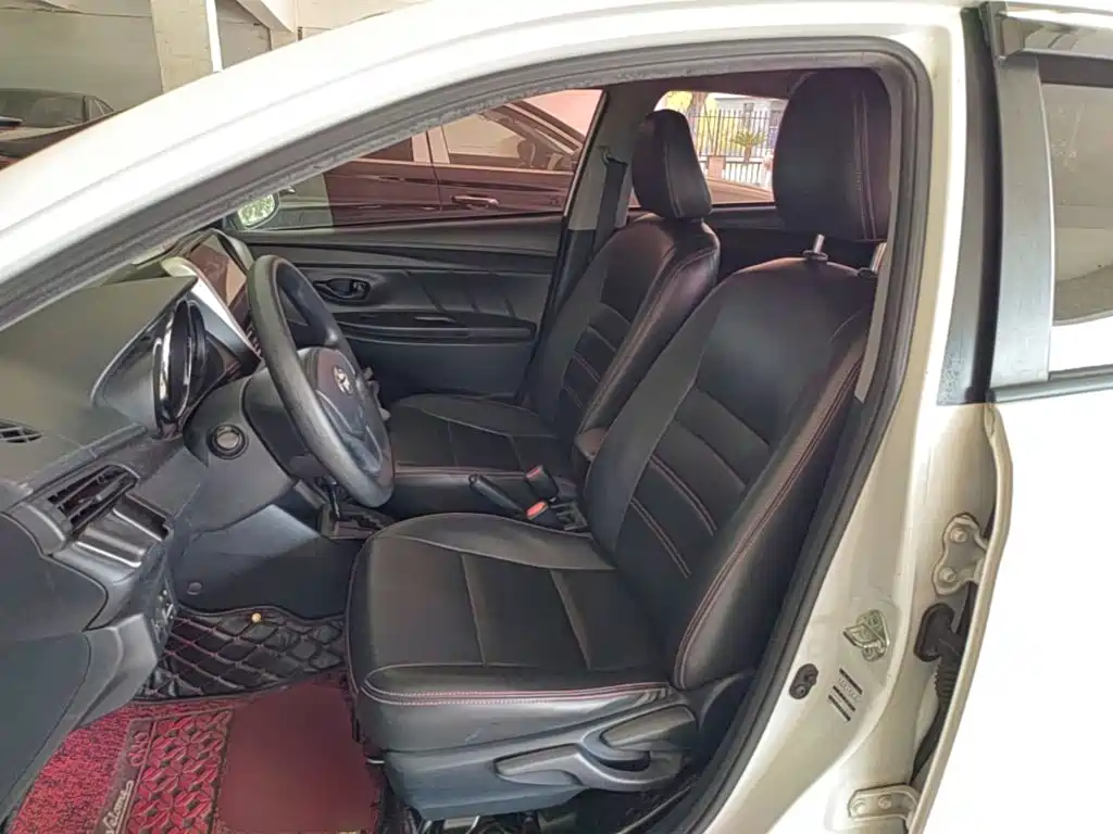 Toyota Yaris L — миниатюра 15