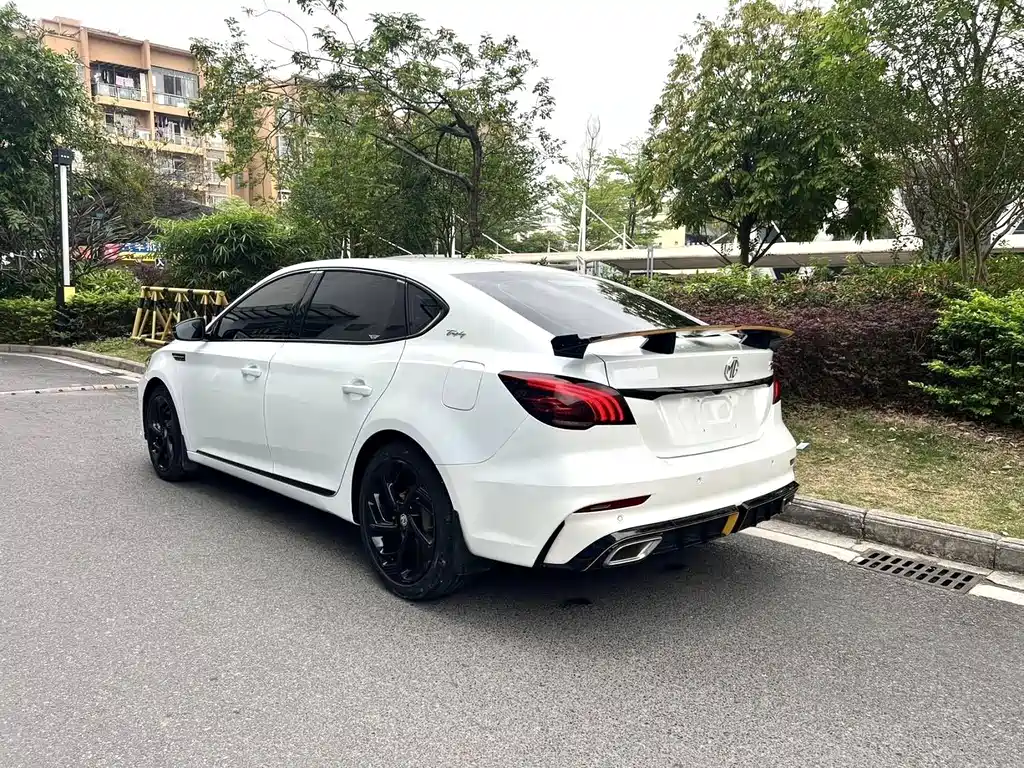 MG MG6 — миниатюра 9