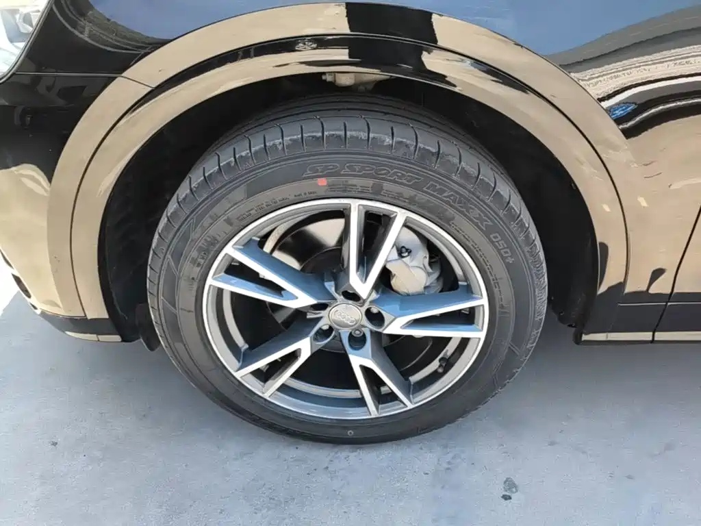 Audi Q5L — миниатюра 23
