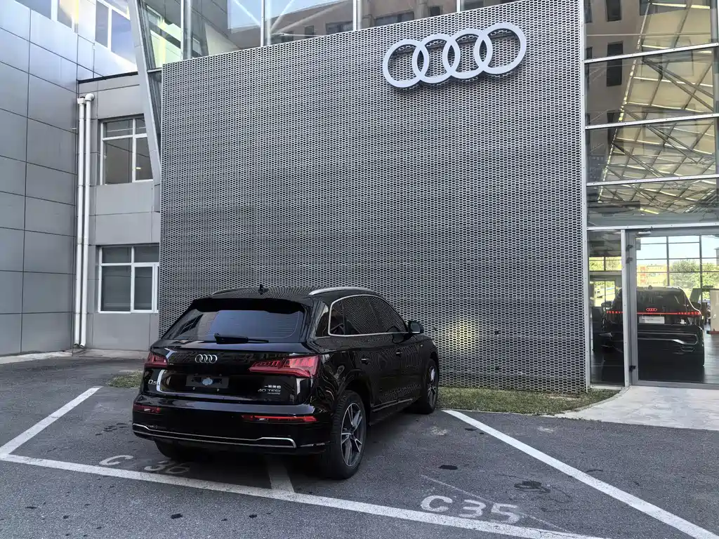 Audi Q5L — миниатюра 11
