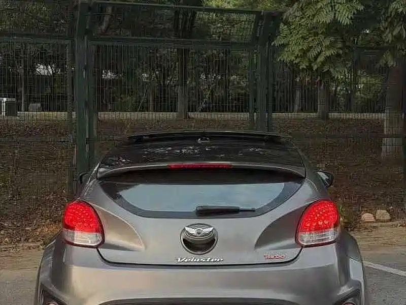 Hyundai Veloster — миниатюра 8