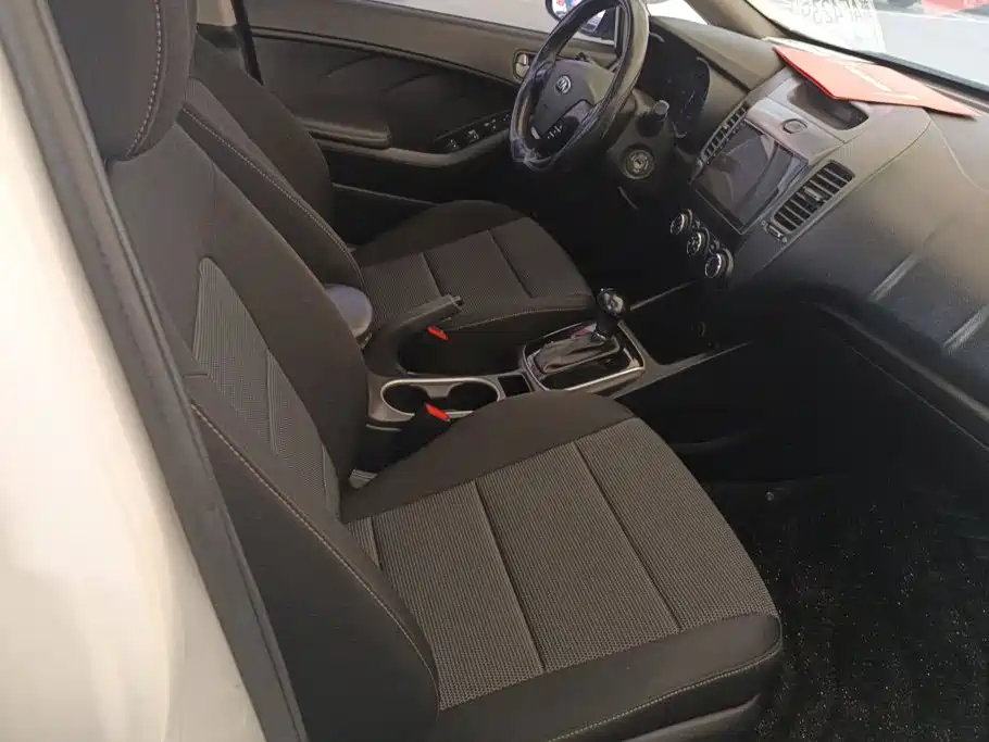 Kia K3 — миниатюра 8