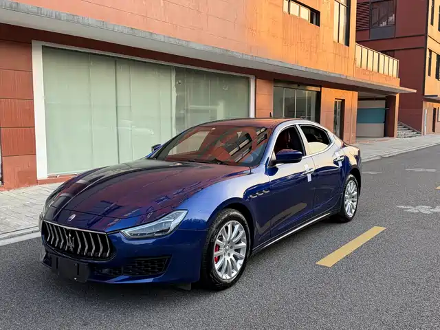 MASERATI GHIBLI