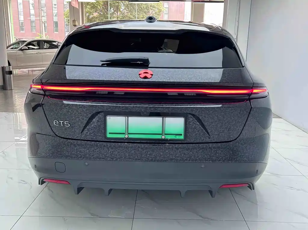 NIO ET5T — миниатюра 2