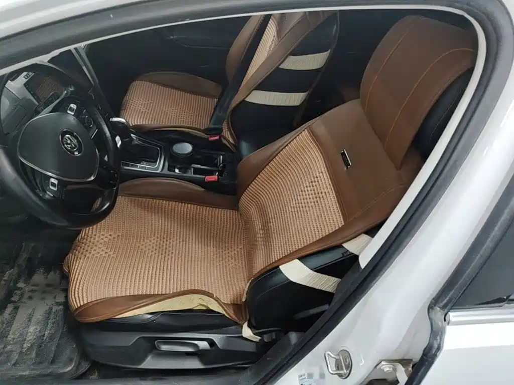 Volkswagen Golf — миниатюра 15