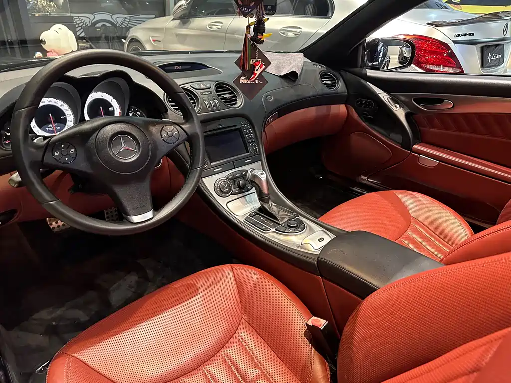 Mercedes-Benz SL-Class — миниатюра 6