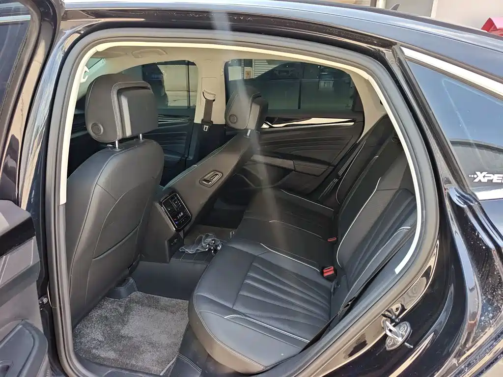 Volkswagen Passat — миниатюра 9
