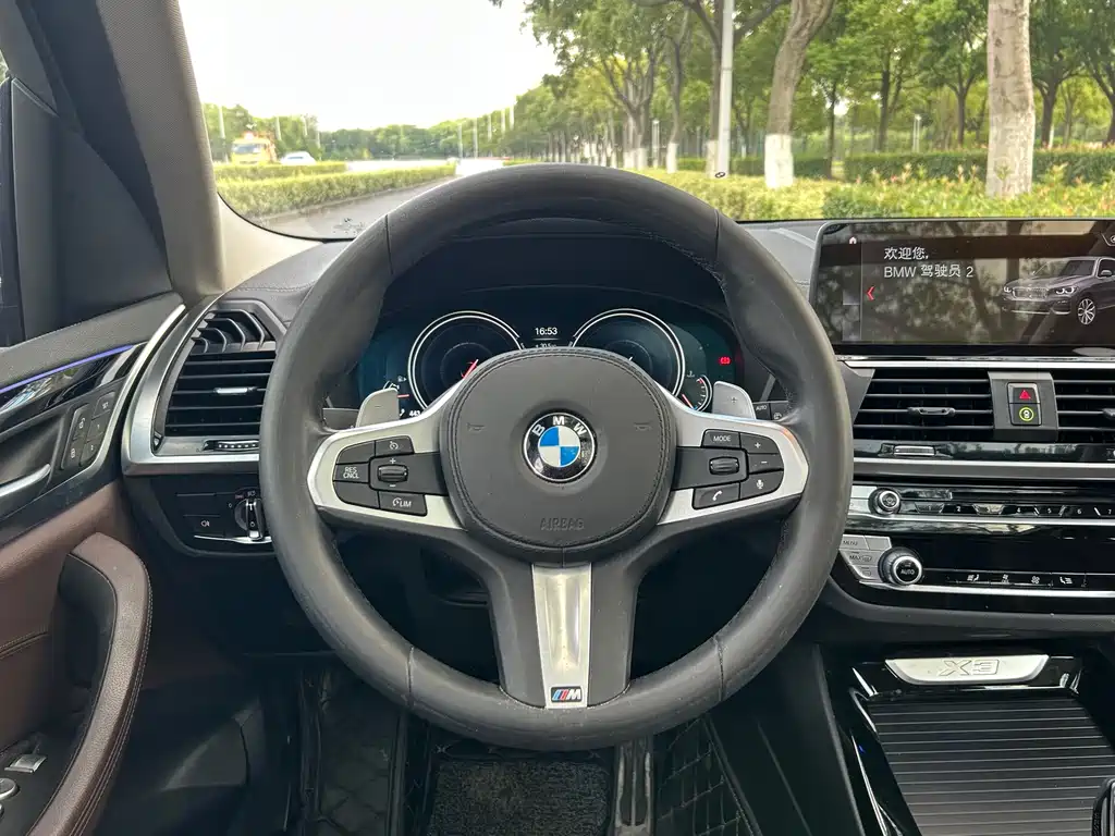 BMW X3 — миниатюра 11