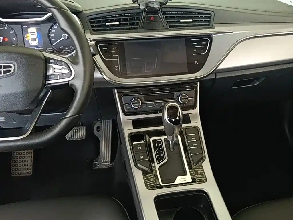 Geely Emgrand GL — миниатюра 13
