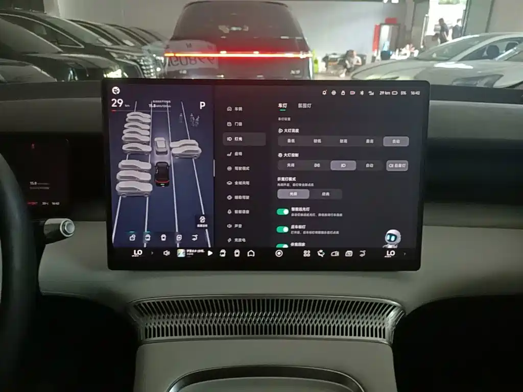 XPeng X9 — миниатюра 13