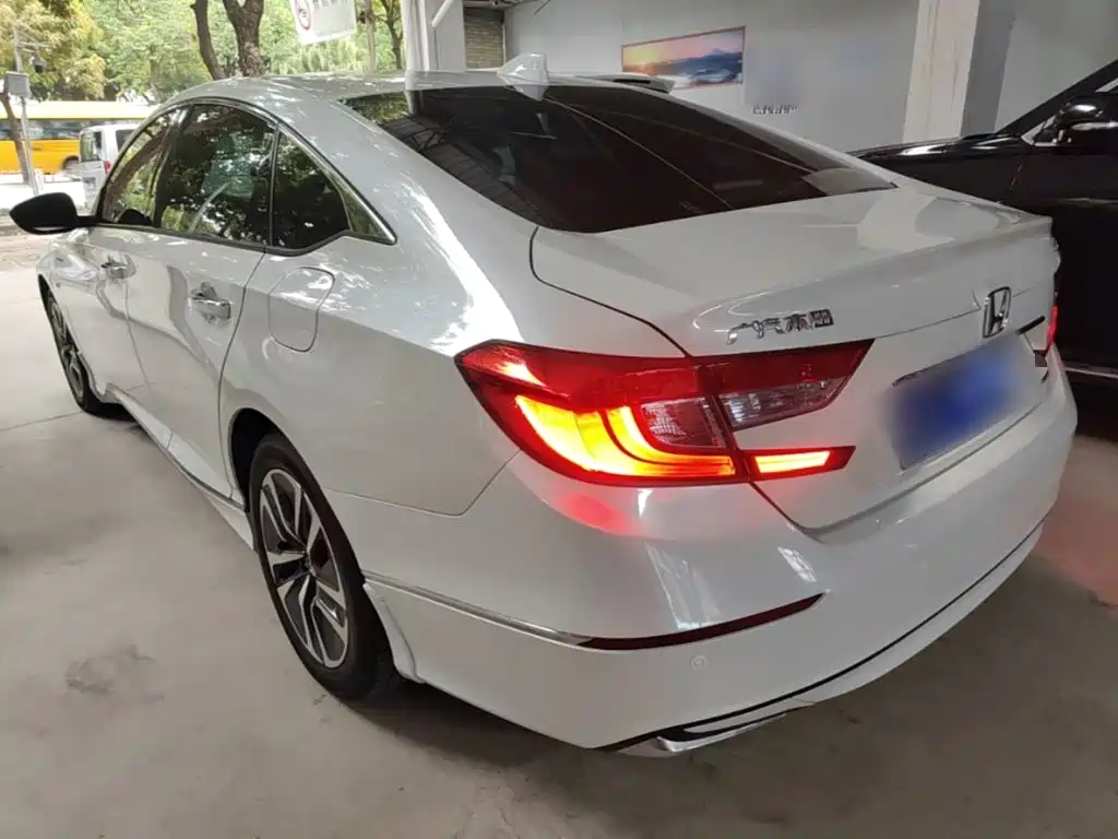 Honda Accord — миниатюра 5