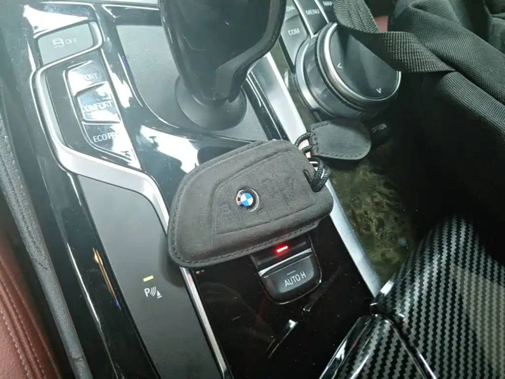 BMW 5 Series — миниатюра 15