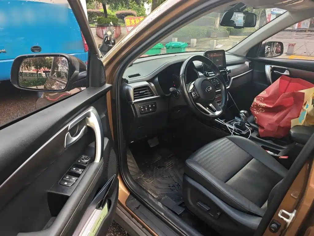 Kia Sportage — миниатюра 17