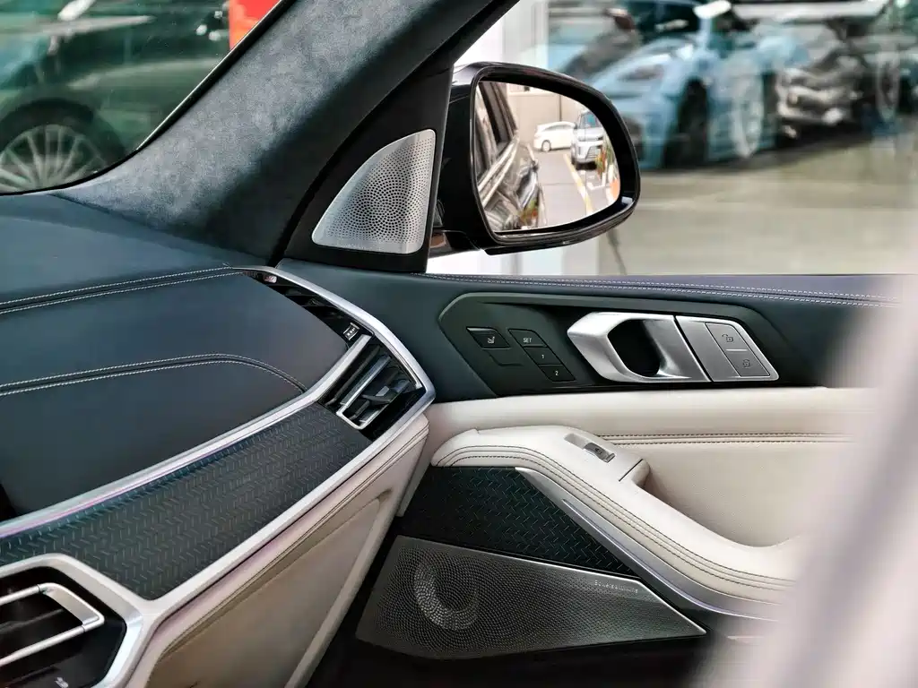 BMW X7 — миниатюра 9