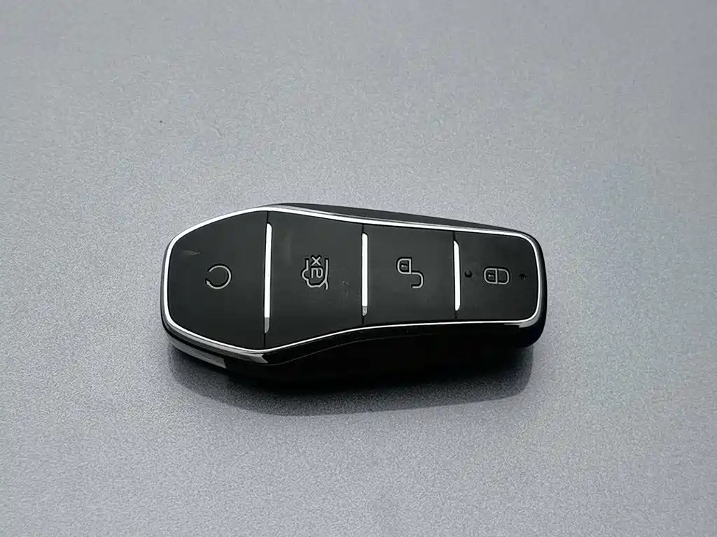BYD Han — миниатюра 19