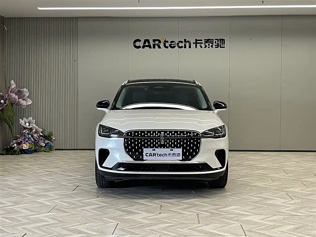 Lincoln Corsair 2023 2.0T Premium