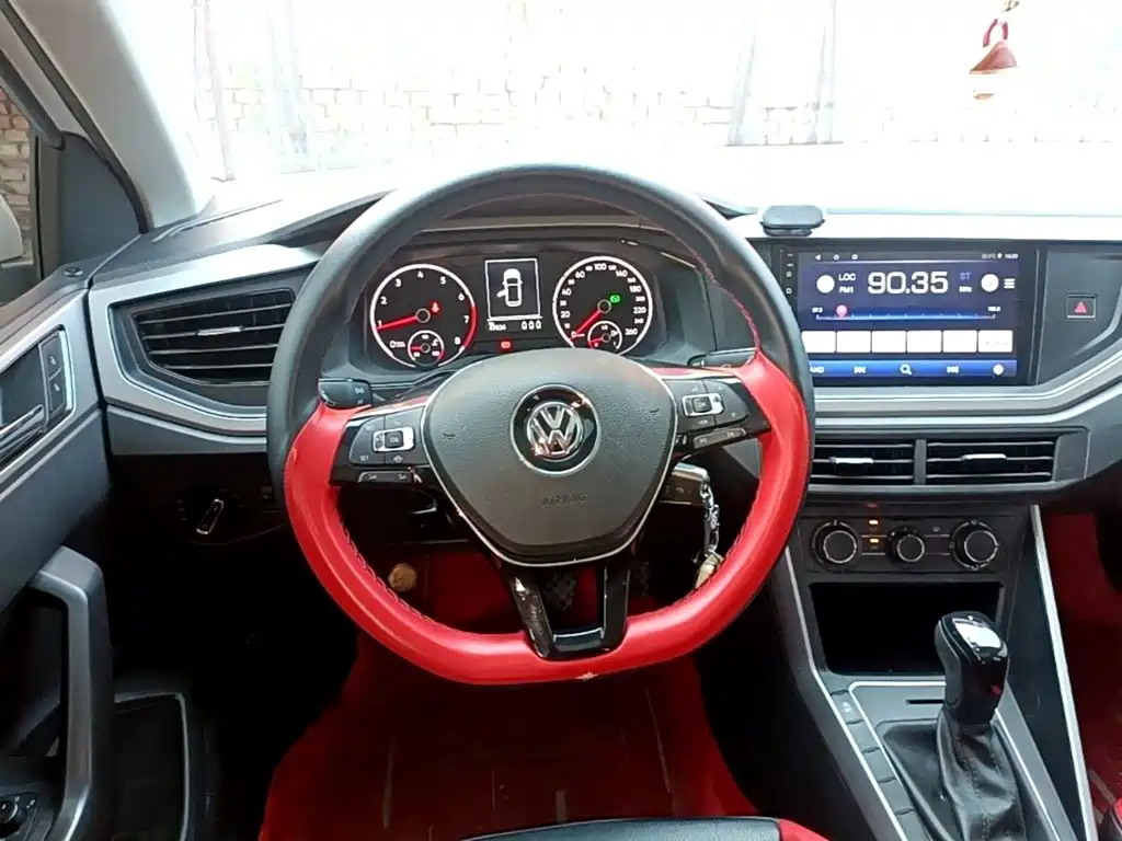 Volkswagen Polo — миниатюра 11