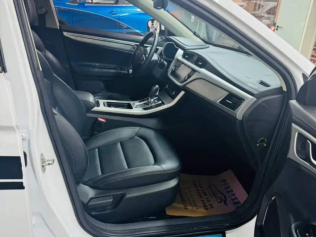 Geely Emgrand GL — миниатюра 10