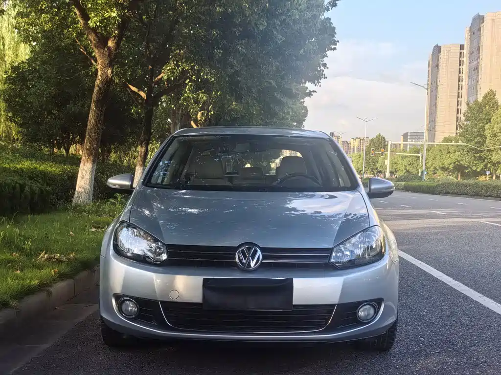 Volkswagen Golf — миниатюра 2
