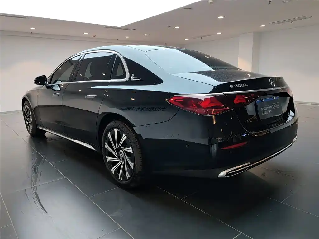 Mercedes-Benz E-Class E 2025 E 300 L Luxury