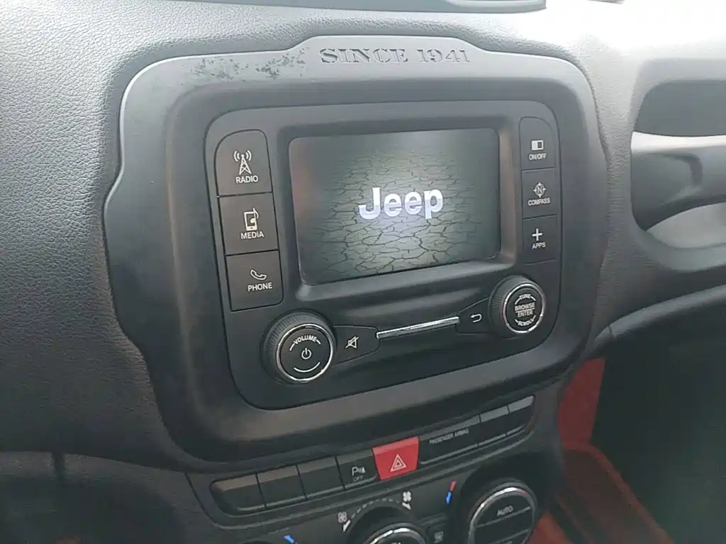 Jeep Renegade — миниатюра 13