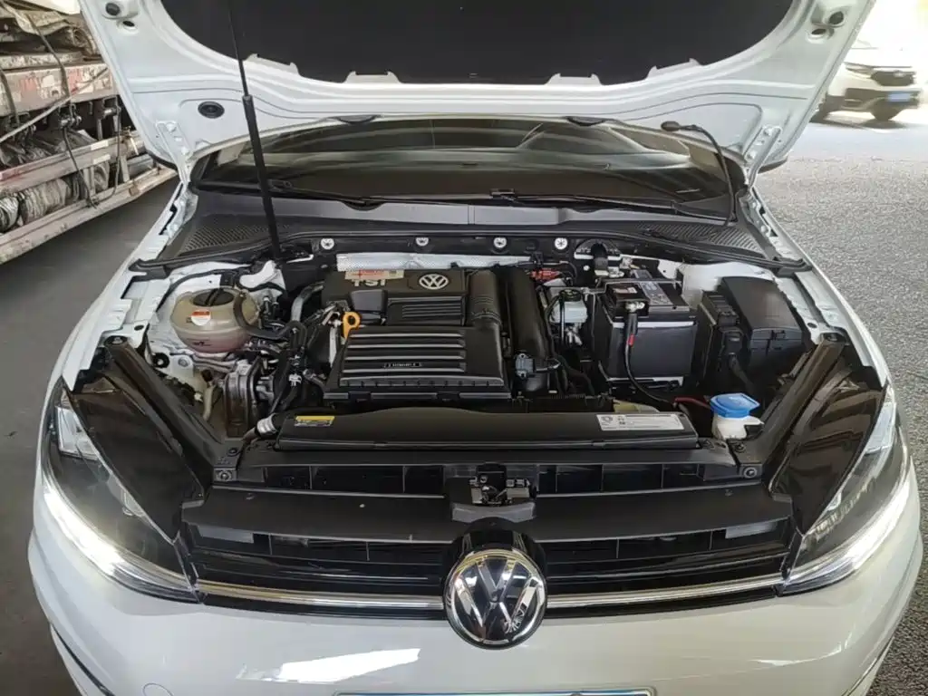 Volkswagen Golf — миниатюра 20