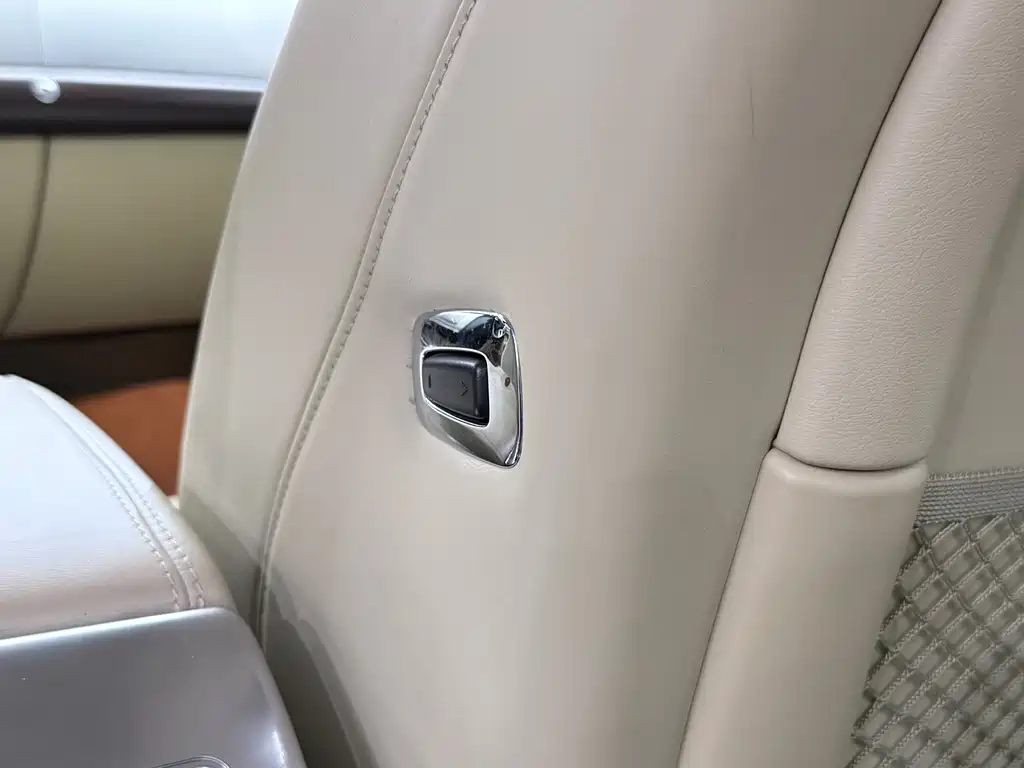 Jaguar XF — миниатюра 18