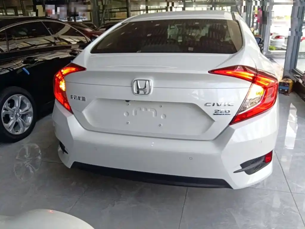 Honda Civic — миниатюра 6