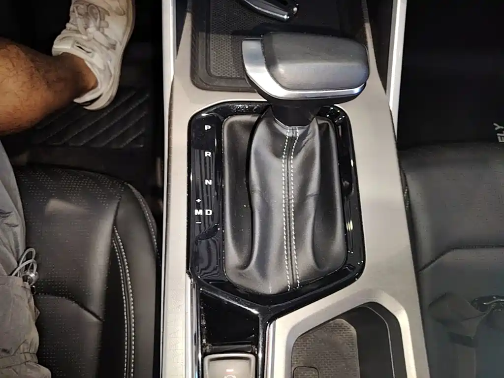 Geely Emgrand — миниатюра 14