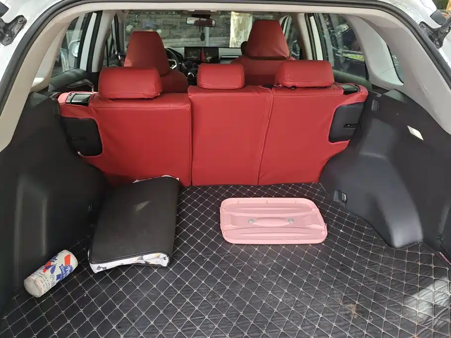 Toyota RAV4 — миниатюра 4