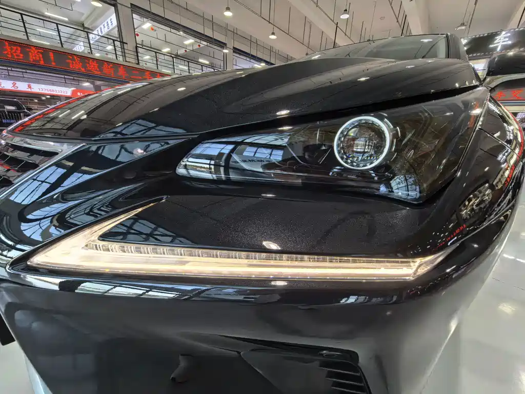 Lexus NX — миниатюра 26