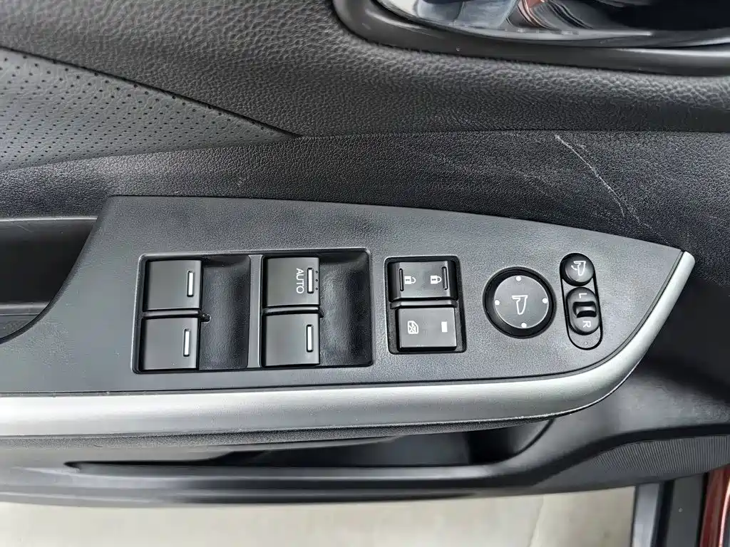 Honda CR-V — миниатюра 9
