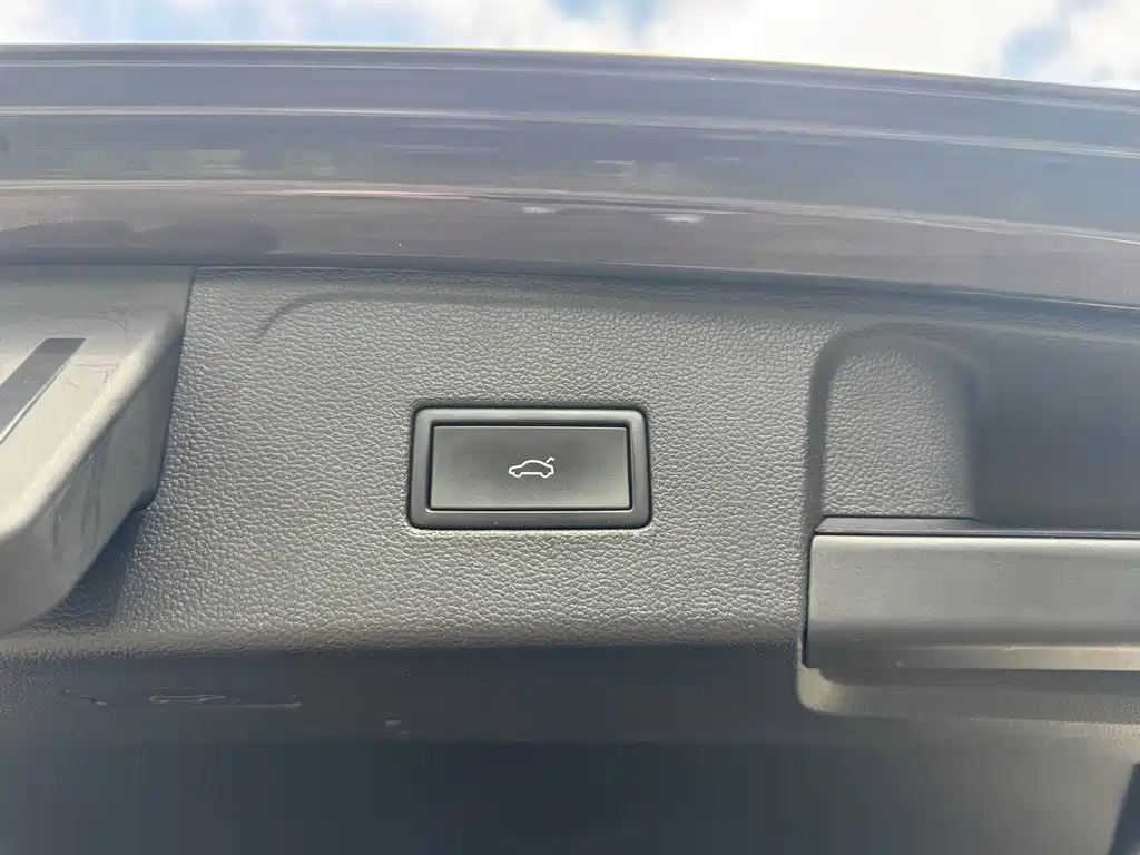 Volkswagen Teramont — миниатюра 14
