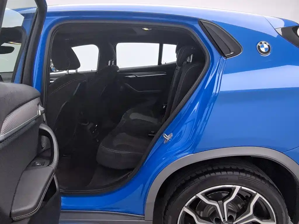 BMW X2 (Import) — миниатюра 15