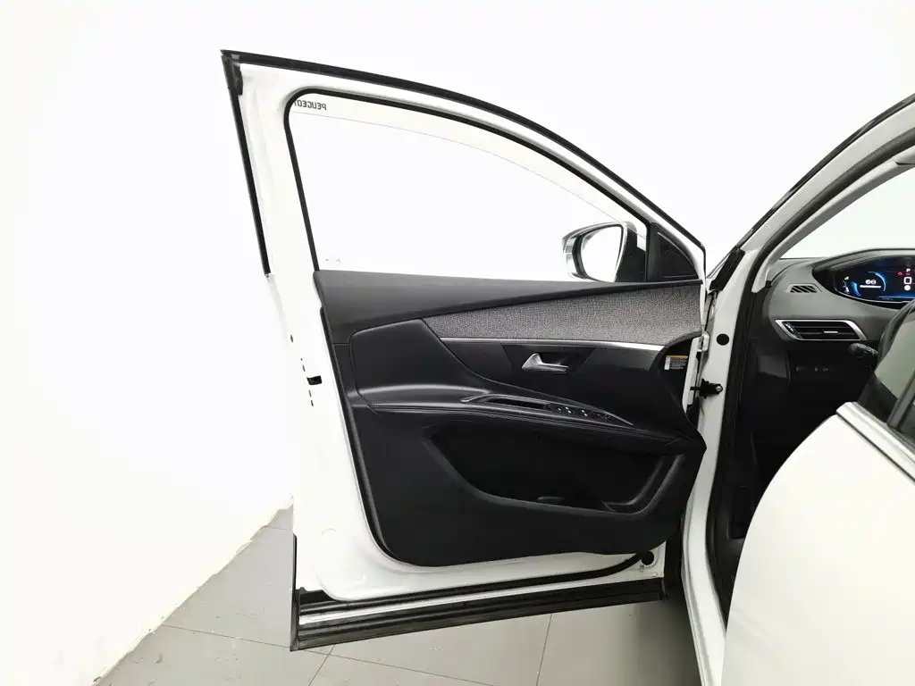 Peugeot 5008 — миниатюра 8