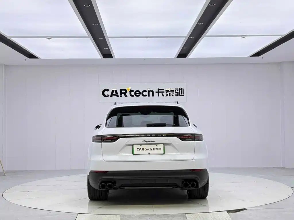 Porsche Cayenne Hybrid — миниатюра 4