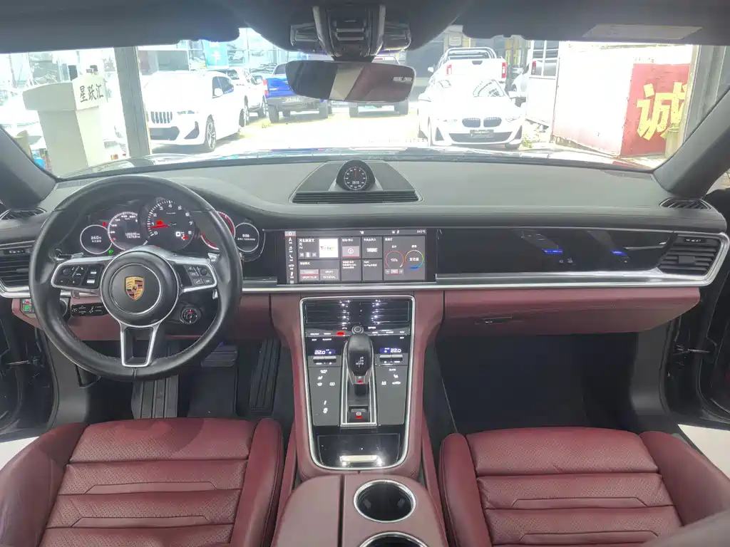 Porsche Panamera — миниатюра 10