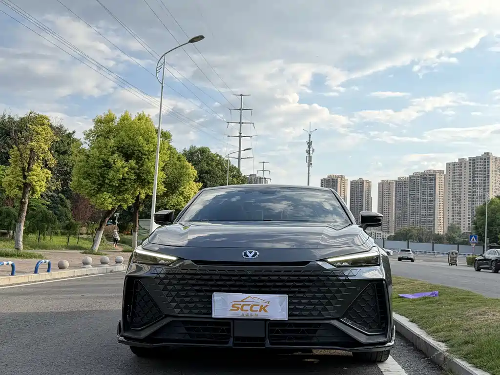 Changan UNI-V — миниатюра 2