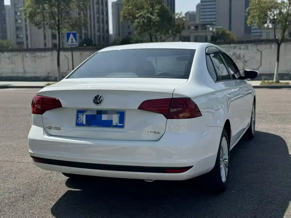 Volkswagen Bora — миниатюра 9